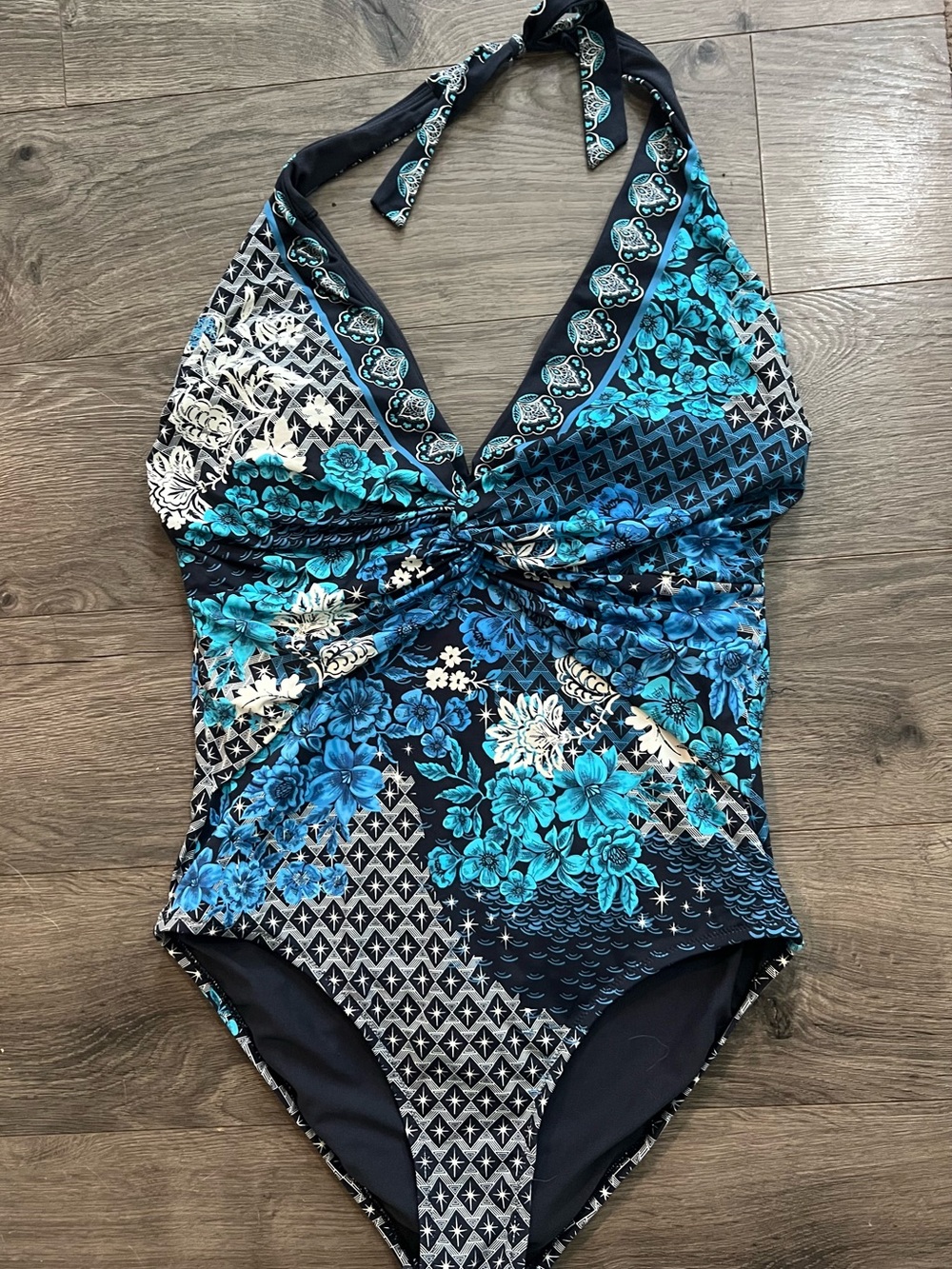 NWOT Johnny Was Blue Phoenix Swimsuit and Sarong